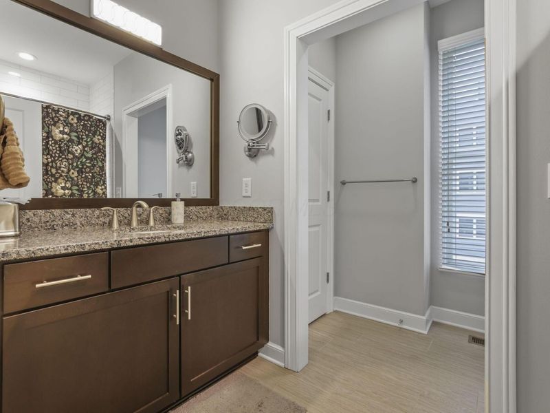 138 E Greenwood Avenue, Columbus, OH 43201 Photo 46