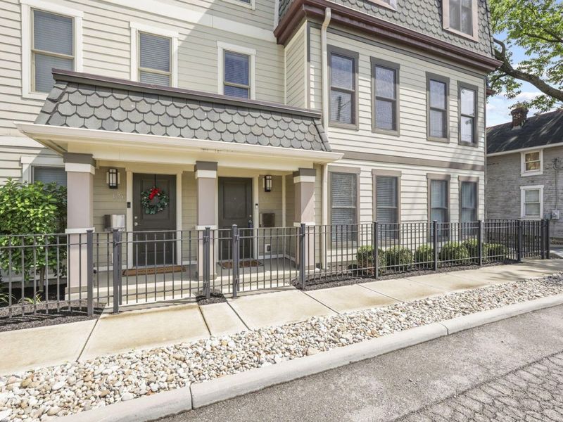 138 E Greenwood Avenue , Columbus, OH 43201 Photo 5