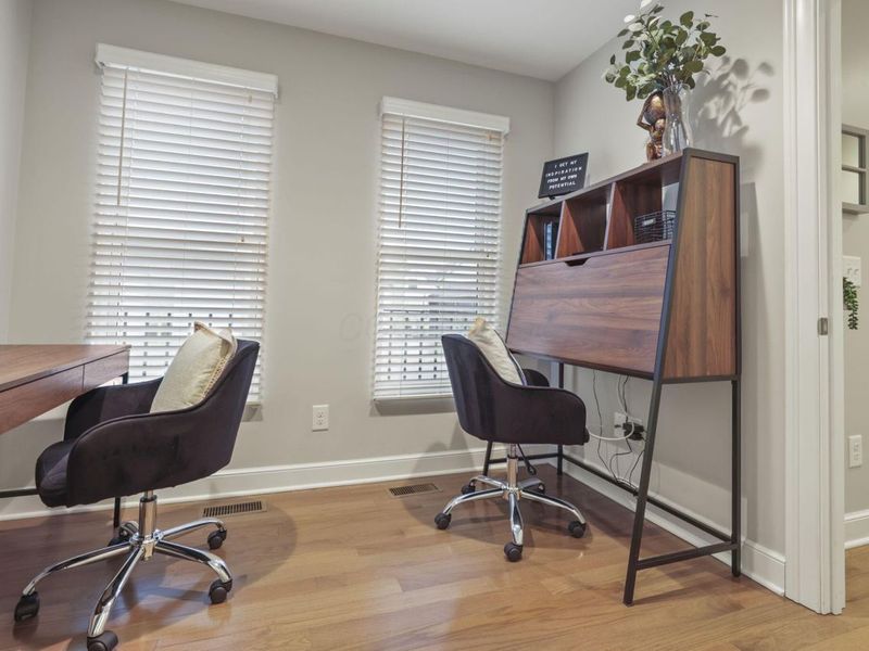 138 E Greenwood Avenue , Columbus, OH 43201 Photo 9