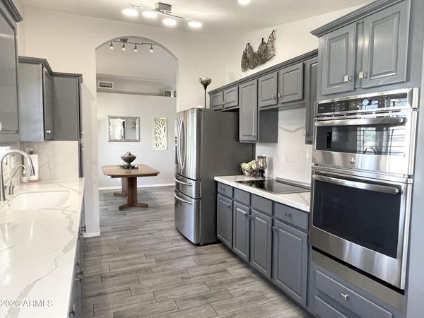 19420 N Westbrook Parkway, Unit 521, Peoria, AZ 85382