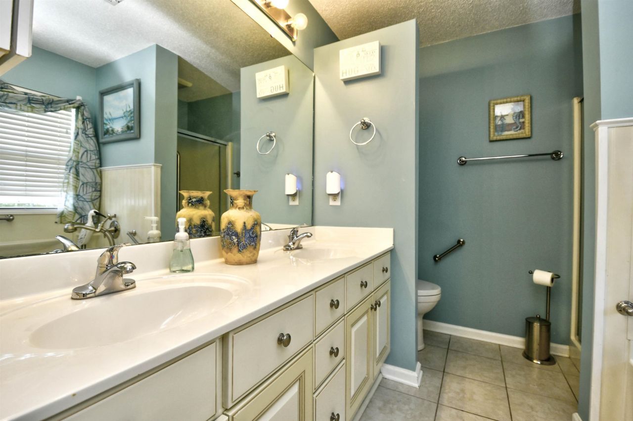 9825 Simonton Ct. Photo 20