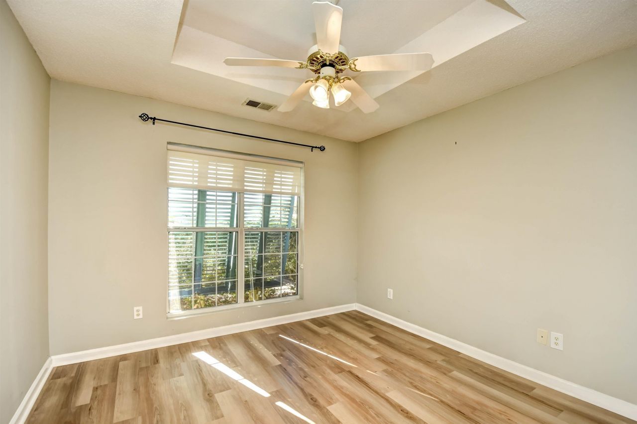 9825 Simonton Ct. Photo 22