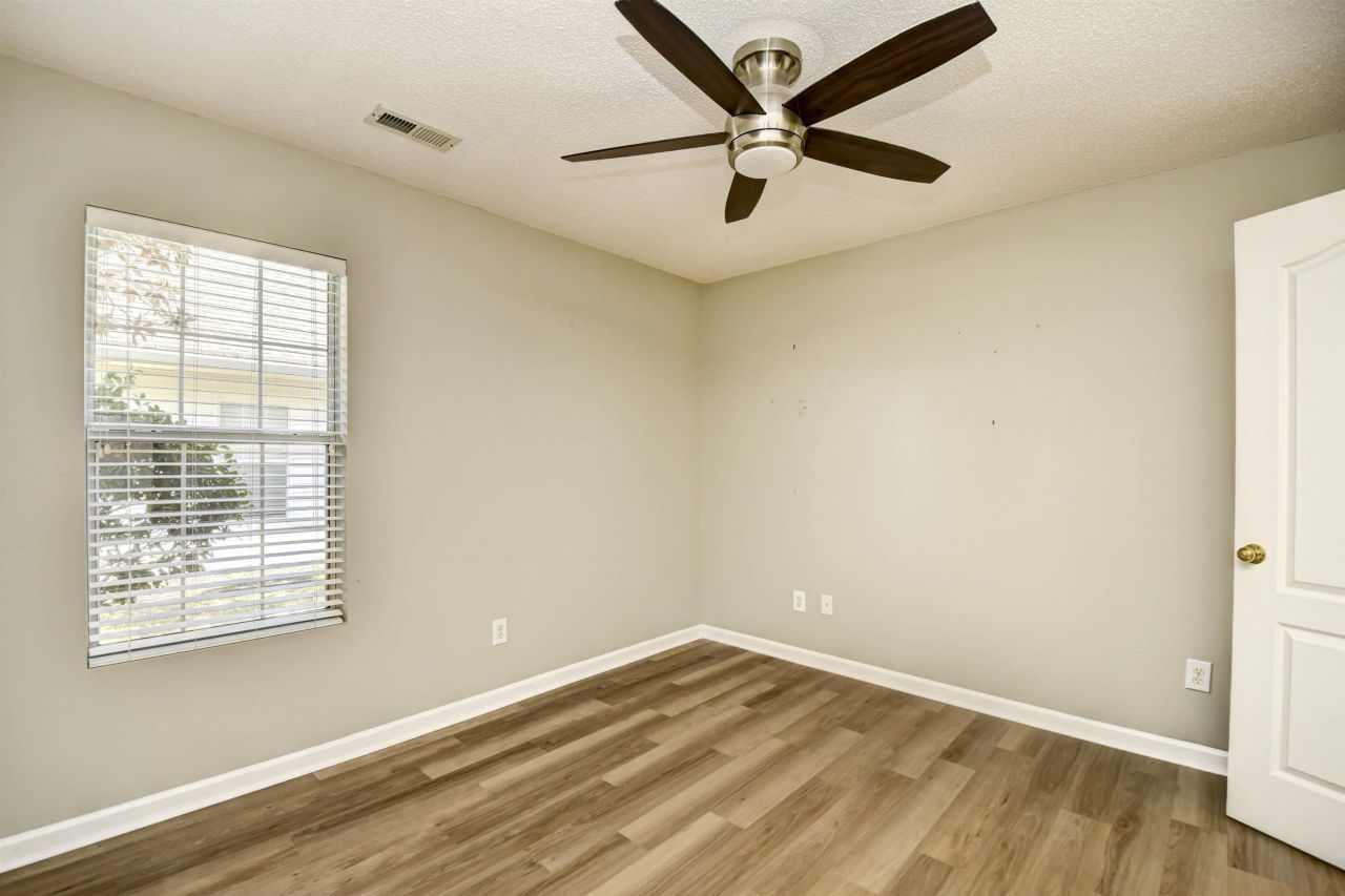 9825 Simonton Ct. Photo 25