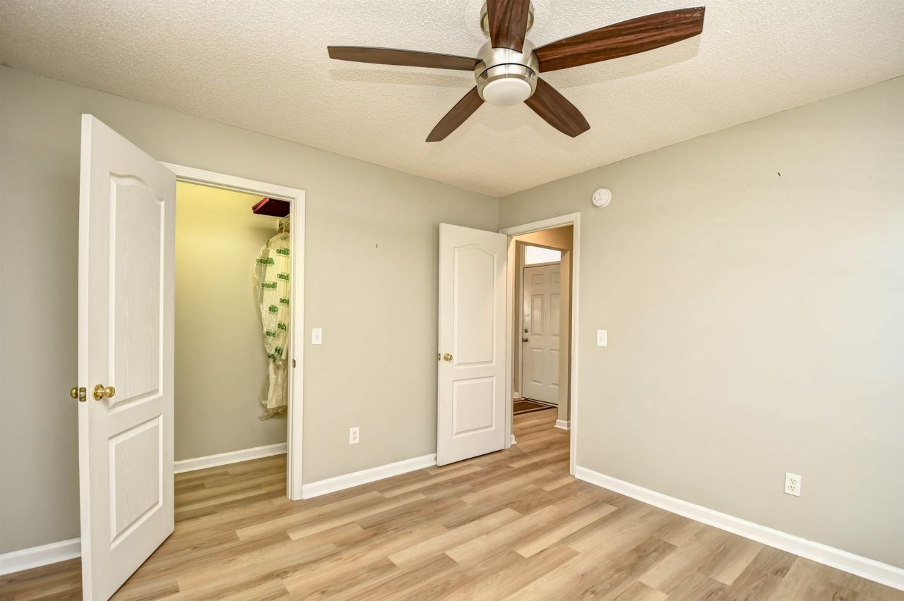 9825 Simonton Ct. Photo 26