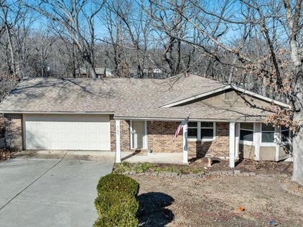 5193 N Royale Drive, Imperial, MO 63052