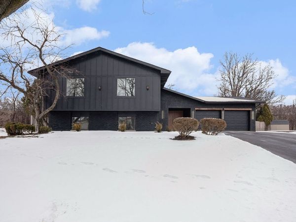 1430 Holland Place, Downers Grove, IL 60515