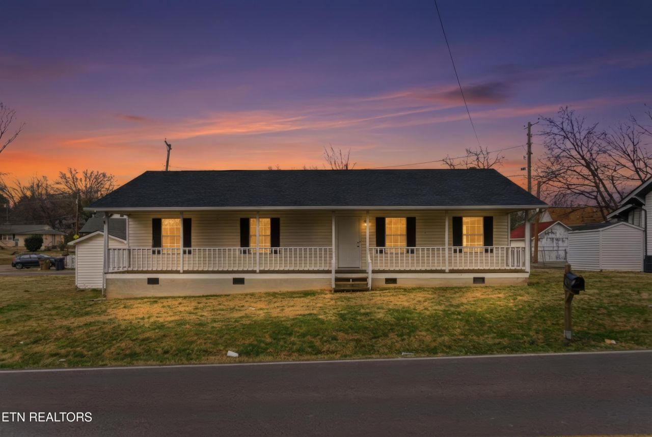 2511 Cedar Lane, Knoxville, TN 37918 Main Photo