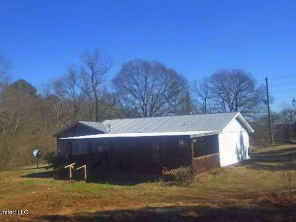 1224 N Highway 25, Carthage, MS 39051