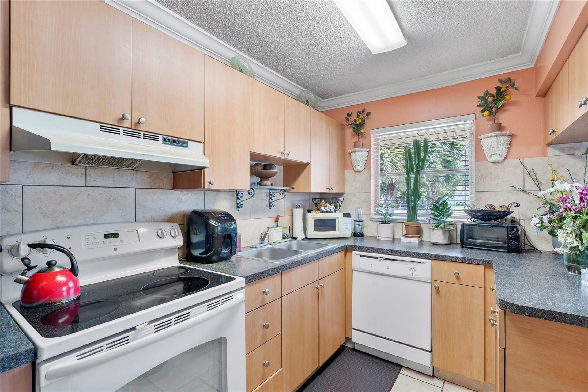 5829 Taylor Street, Hollywood, FL 33021 Photo