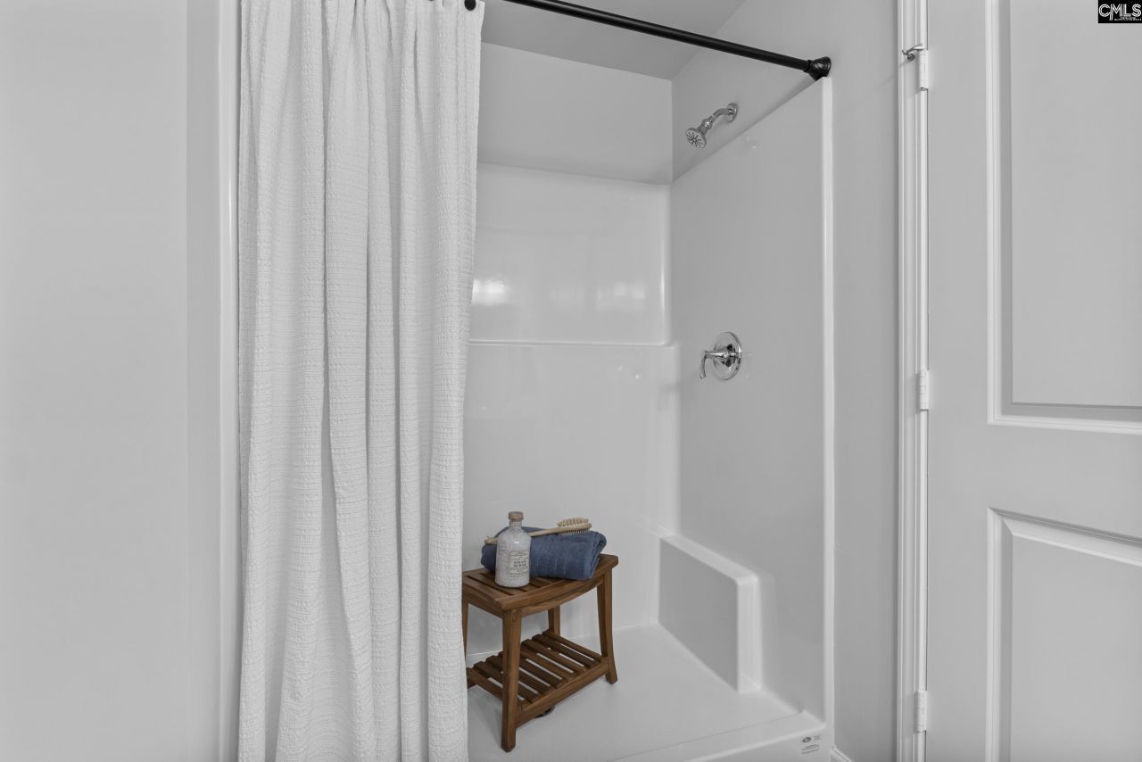 134 Cape Horn Drive Photo 17