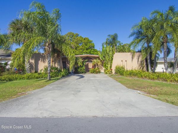 422 Del Monte Road , Unit A&B, Sebastian, FL 32958