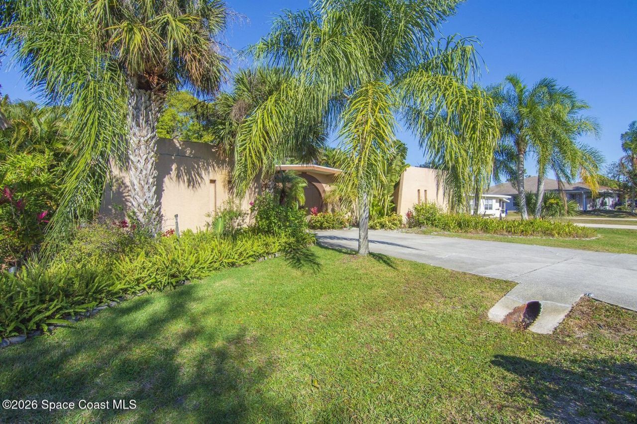 422 Del Monte Road, Unit A&B, Sebastian, FL 32958 Photo