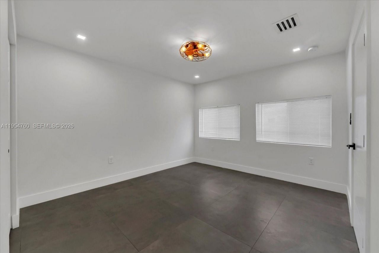 1733 NW 16th St, Unit 1, Miami, FL 33125 Photo