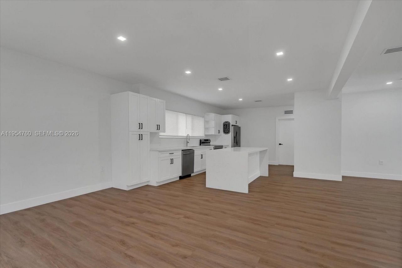 1733 NW 16th St, Unit 1, Miami, FL 33125 Photo