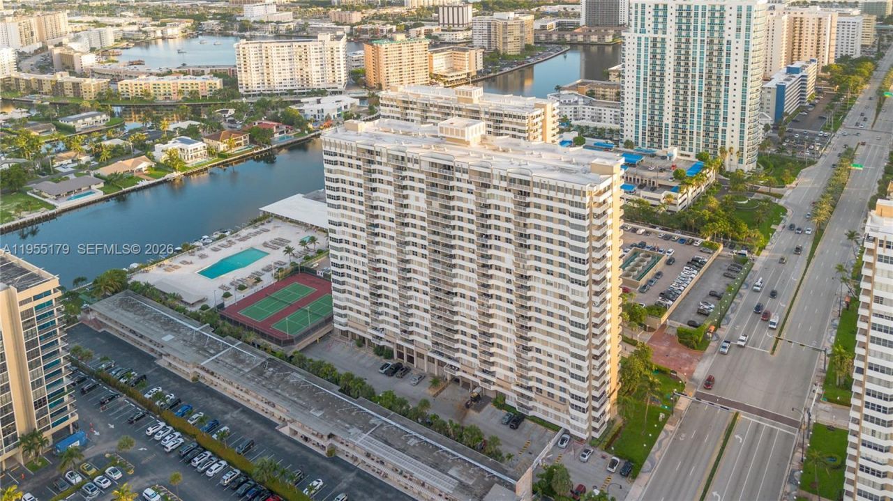 1985 S Ocean Dr, Unit 15G, Hallandale Beach, FL 33009 Photo