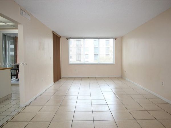 17890 W Dixie Hwy 519 Hwy, Unit 519, North Miami Beach, FL 33160