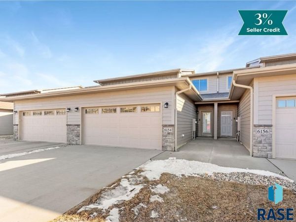 6154 S Bison Pl, Sioux Falls, SD 57108