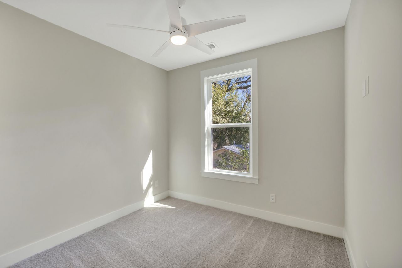 1910 Piper Drive Photo 27