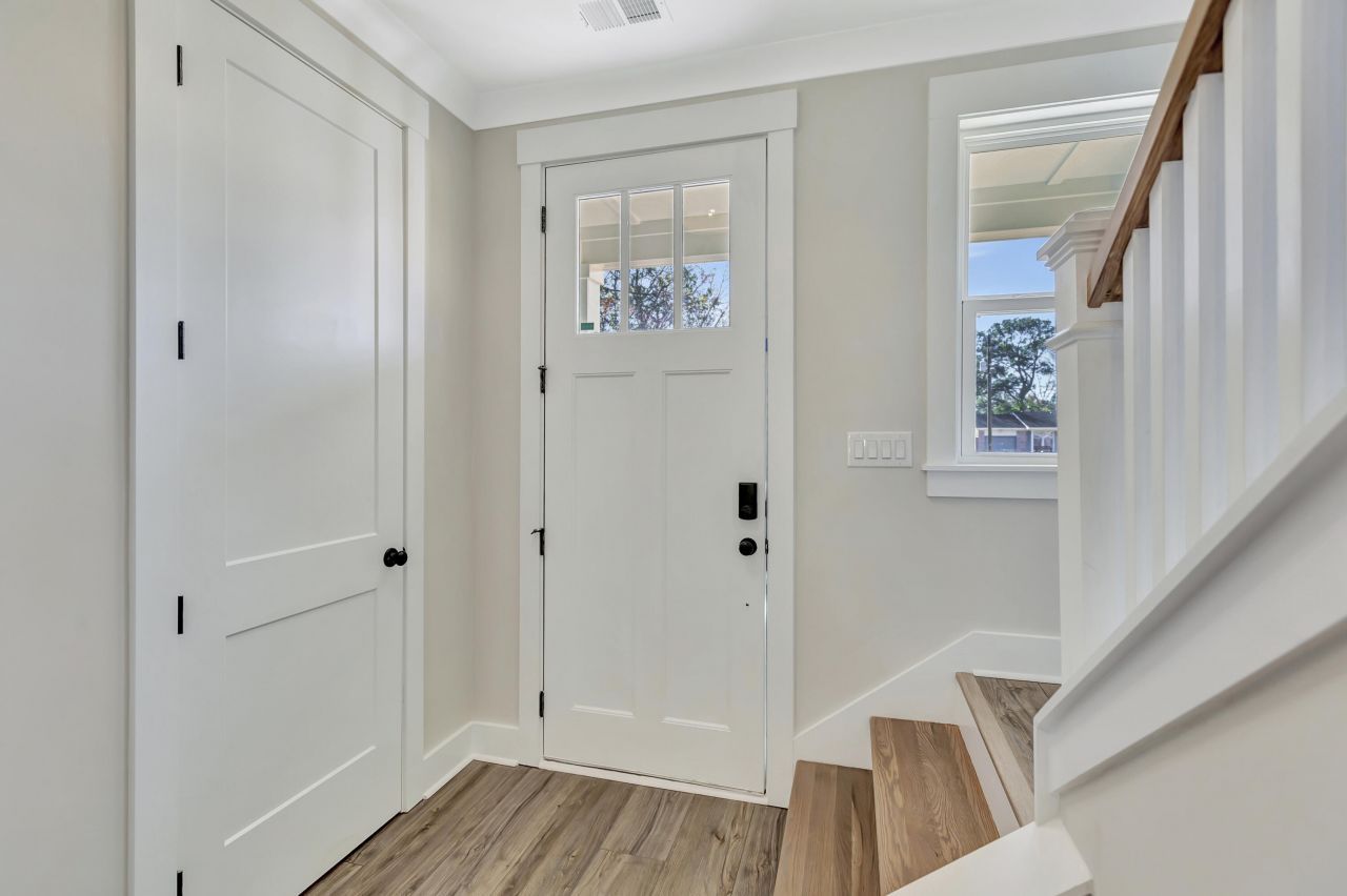 1910 Piper Drive Photo 7