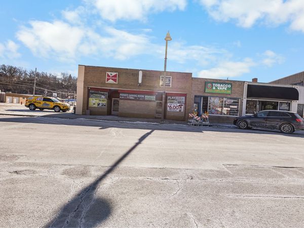 936 15th Avenue, East Moline, IL 61244