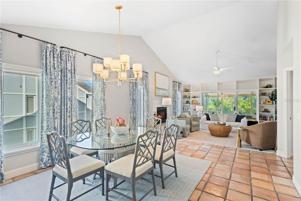 121 Tidy Island Boulevard, Bradenton, FL 34210 Photo