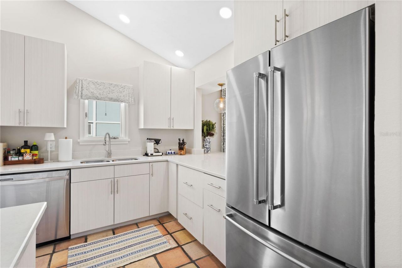 121 Tidy Island Boulevard, Bradenton, FL 34210 Photo