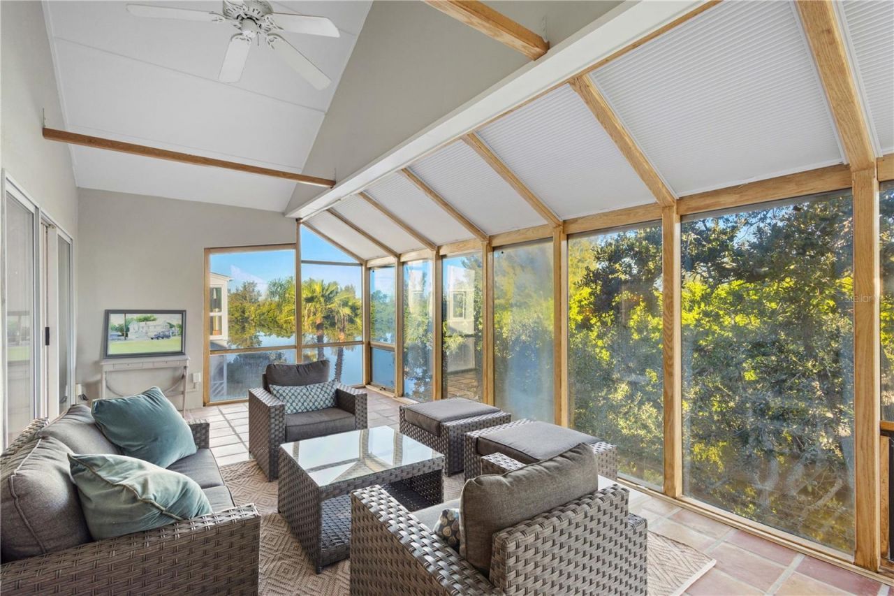 121 Tidy Island Boulevard, Bradenton, FL 34210 Photo