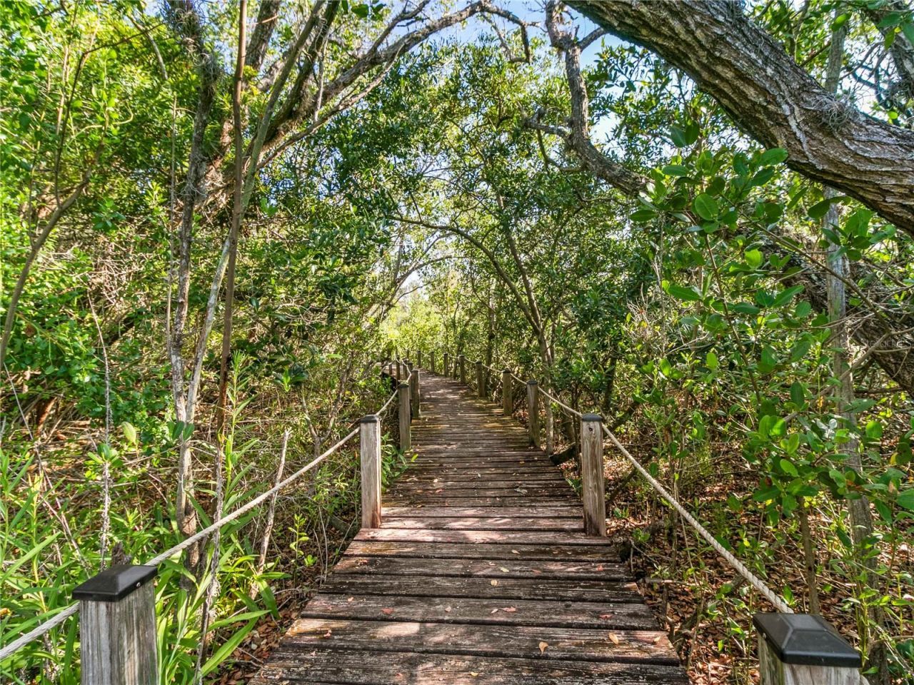 121 Tidy Island Boulevard, Bradenton, FL 34210 Photo