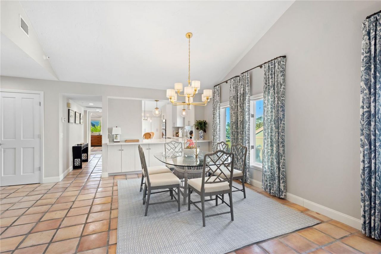 121 Tidy Island Boulevard, Bradenton, FL 34210 Photo