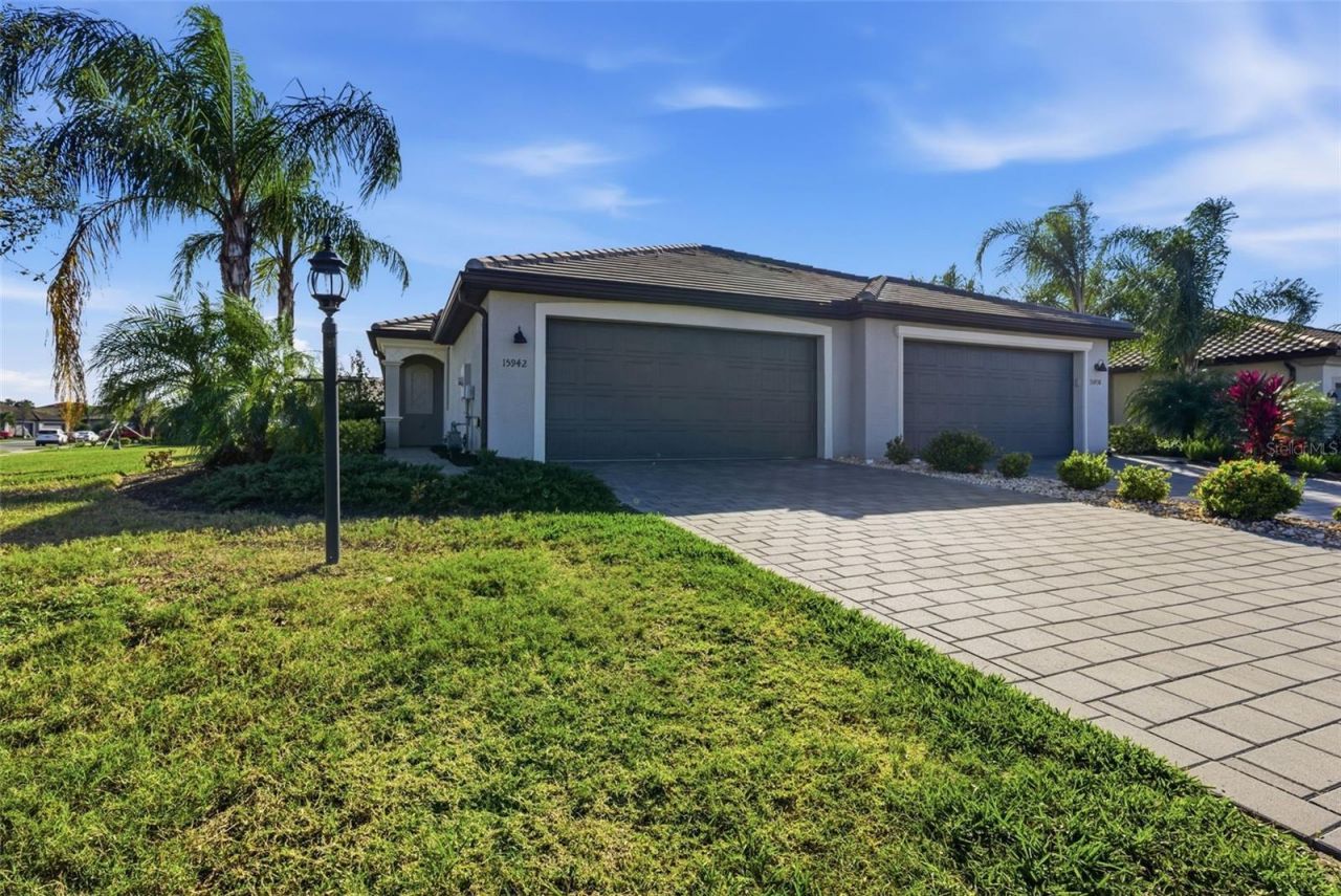 15942 Clear Skies Place, Bradenton, FL 34211 Photo