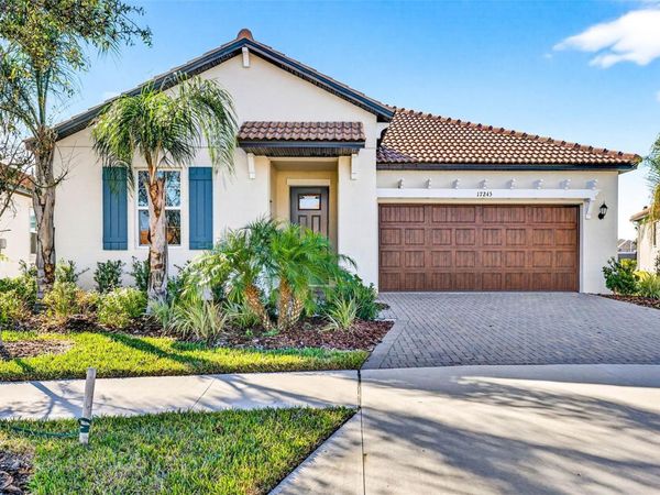 17245 STAR BANKS ST, WIMAUMA, FL 33598