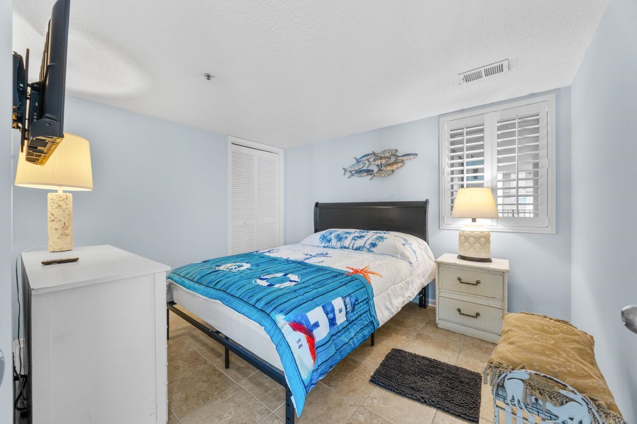 1425 S Ocean Blvd. Photo 29