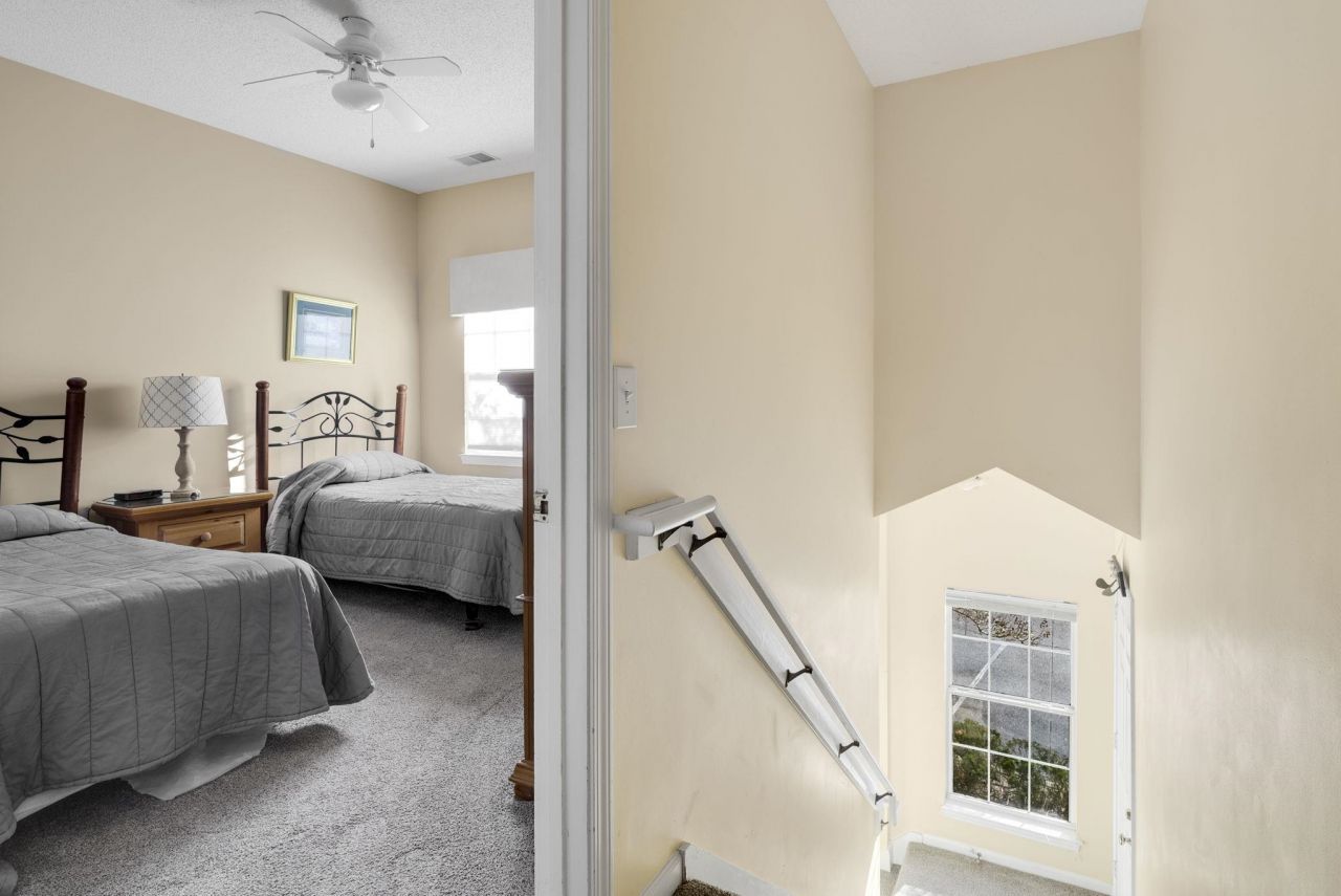 4499 Girvan Dr. Photo 23