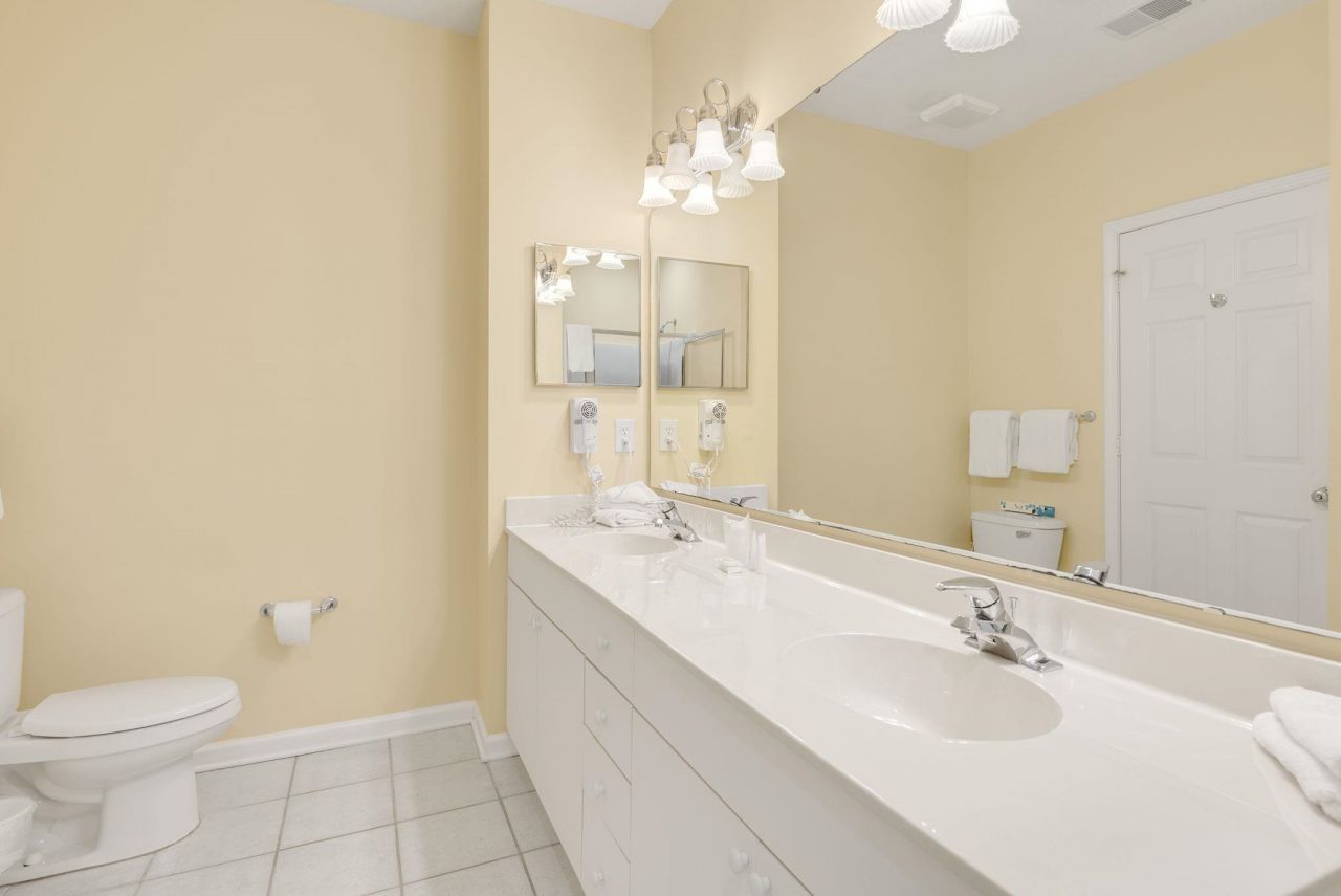 4499 Girvan Dr. Photo 35