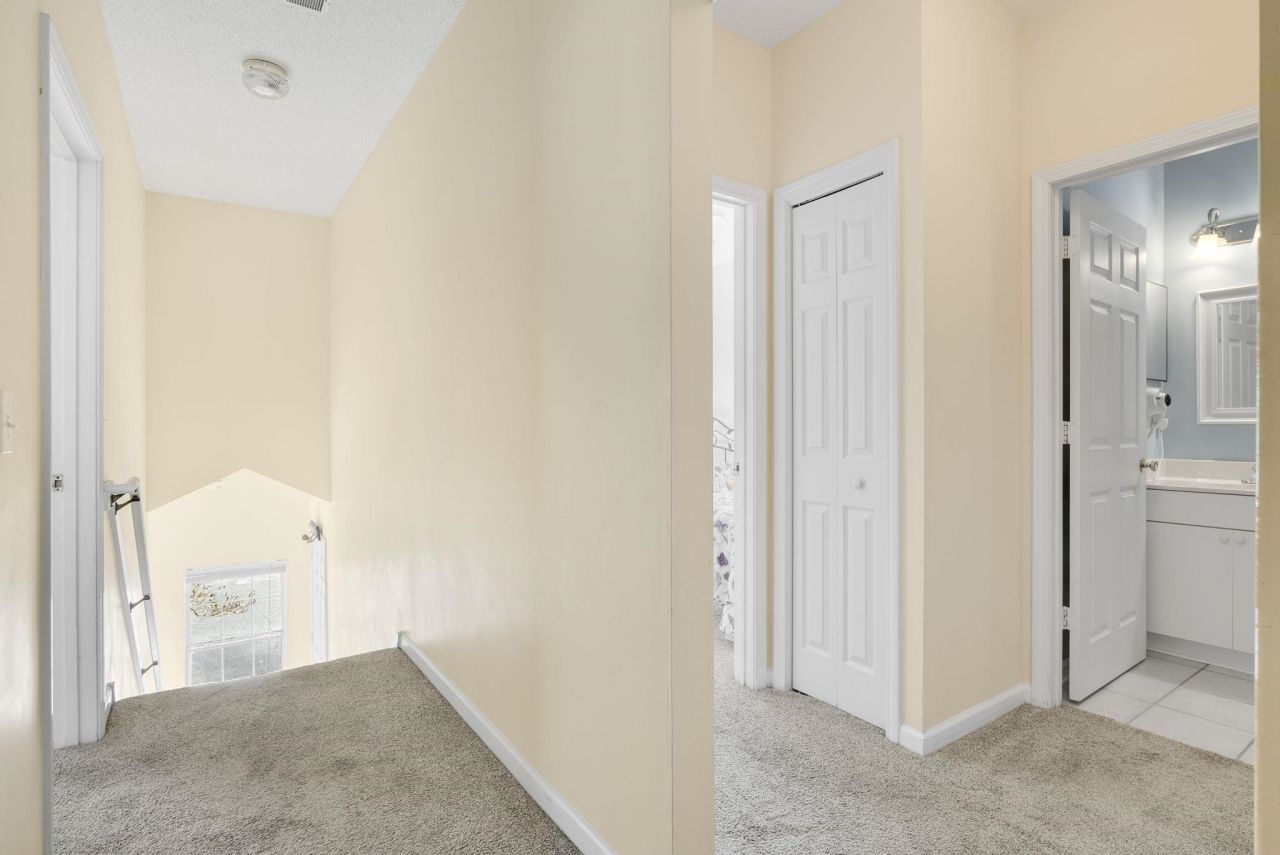 4499 Girvan Dr. Photo 8