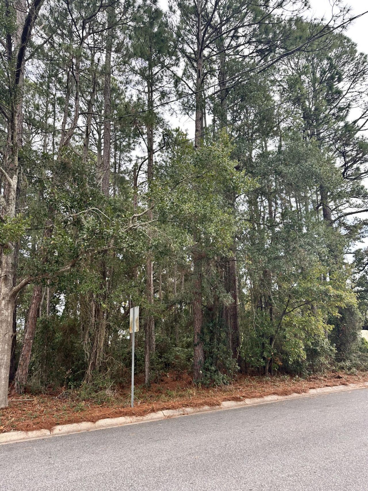 709 NW Lovejoy Road, Fort Walton Beach, FL 32548 Main Photo