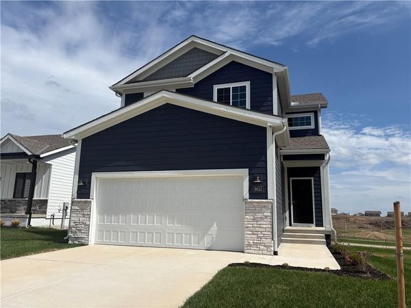 9633 N Colrain Avenue, Kansas City, MO 64154