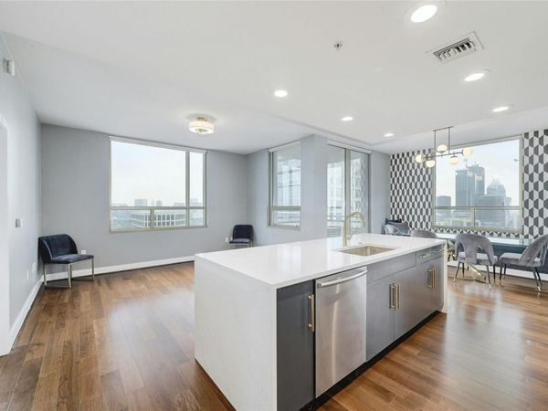 300 Bowie ST, Unit 2301, Austin, TX 78703