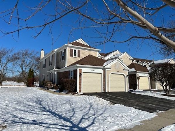 1796 Vermont Drive, Unit A, Elk Grove Village, IL 60007