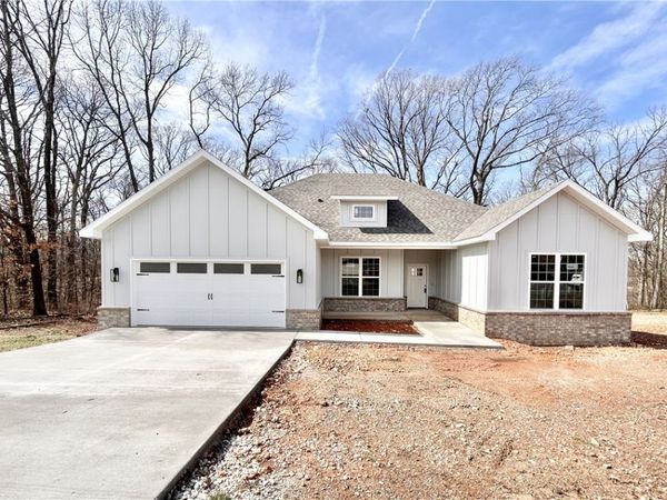 5 Blairgowrie Drive , Bella Vista, AR 72715