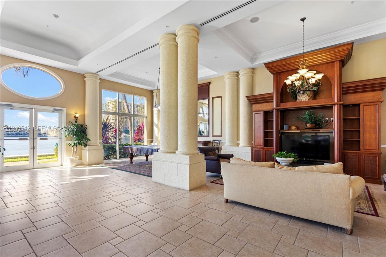 17150 N Bay Rd, Unit 2320, Sunny Isles Beach, FL 33160 Photo