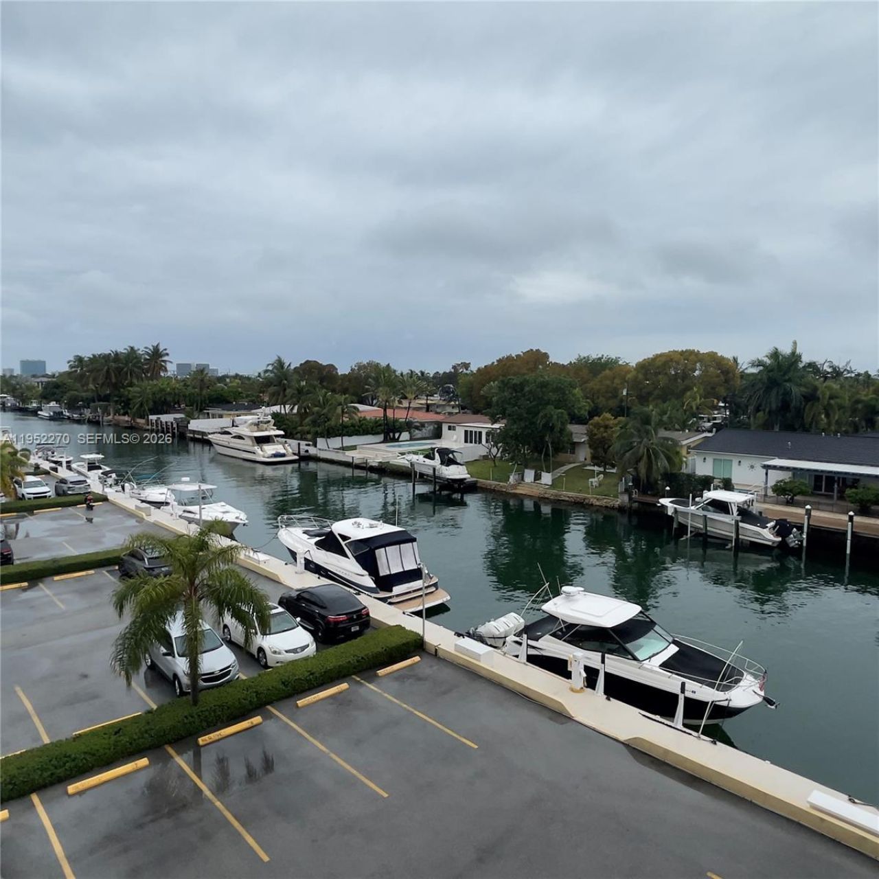 2000 NE 135th St, Unit 408, North Miami, FL 33181 Photo