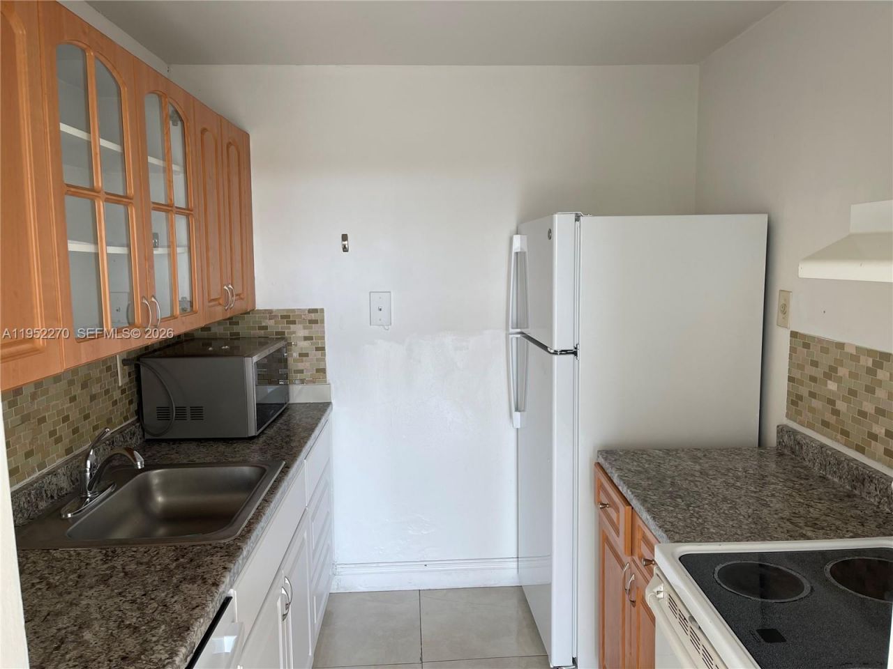 2000 NE 135th St, Unit 408, North Miami, FL 33181 Photo