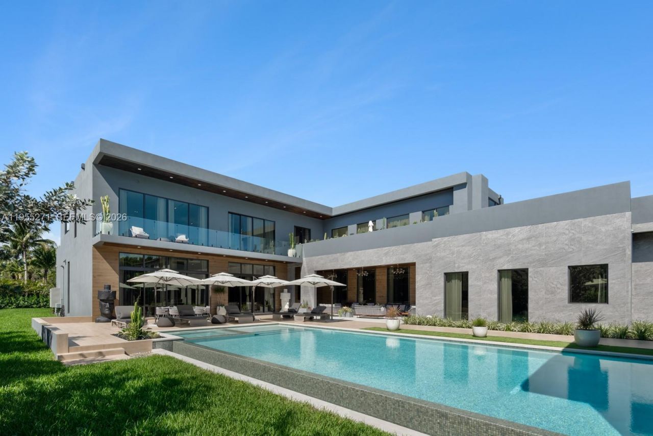 5900 SW 129th Ter, Pinecrest, FL 33156 Photo