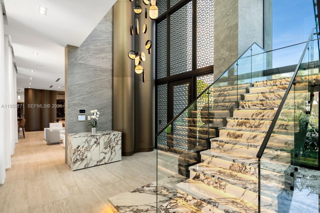 5900 SW 129th Ter, Pinecrest, FL 33156 Photo