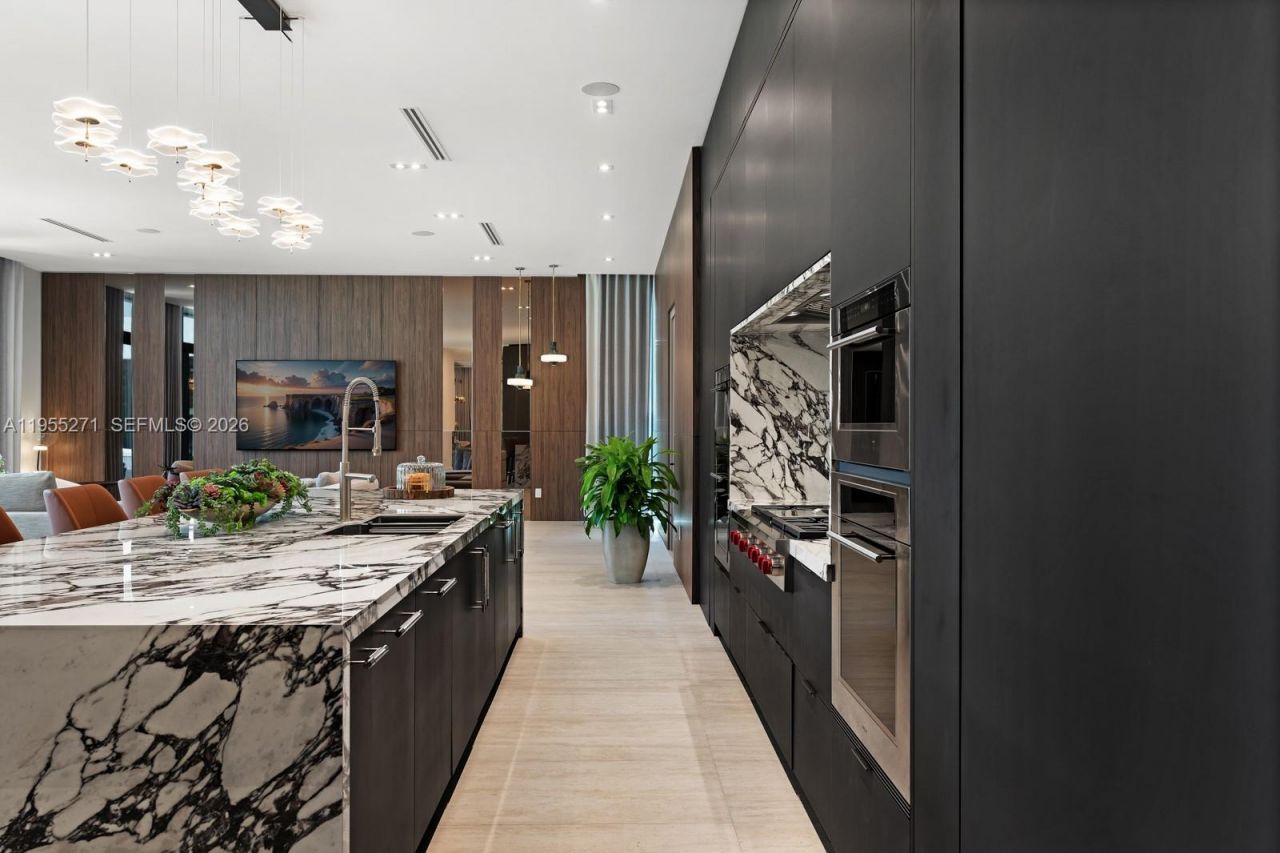 5900 SW 129th Ter, Pinecrest, FL 33156 Photo