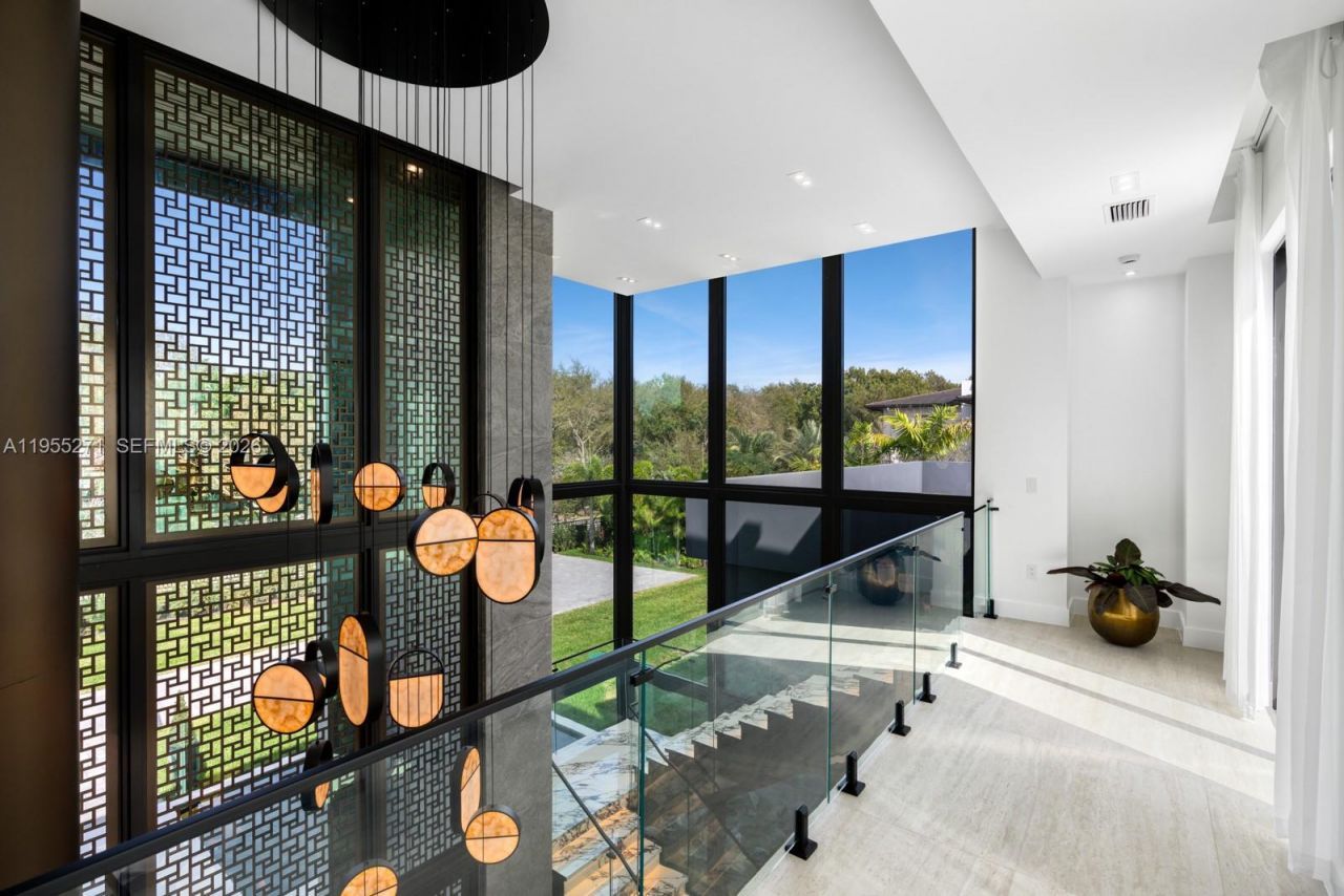 5900 SW 129th Ter, Pinecrest, FL 33156 Photo