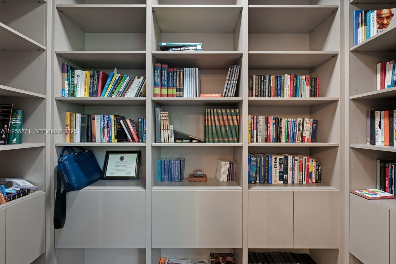 5900 SW 129th Ter, Pinecrest, FL 33156 Photo