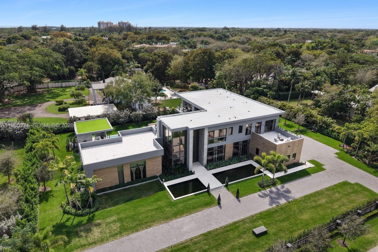 5900 SW 129th Ter, Pinecrest, FL 33156 Photo