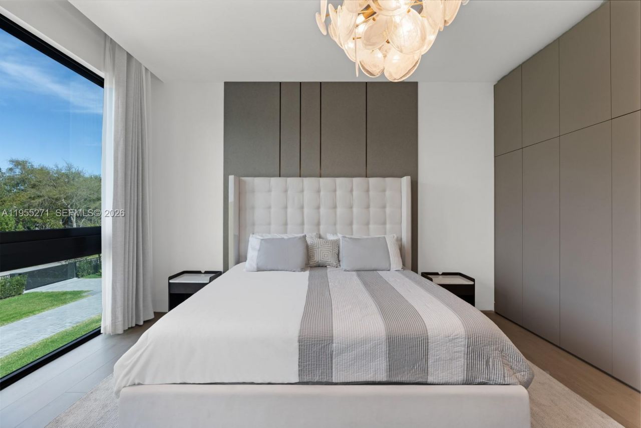 5900 SW 129th Ter, Pinecrest, FL 33156 Photo